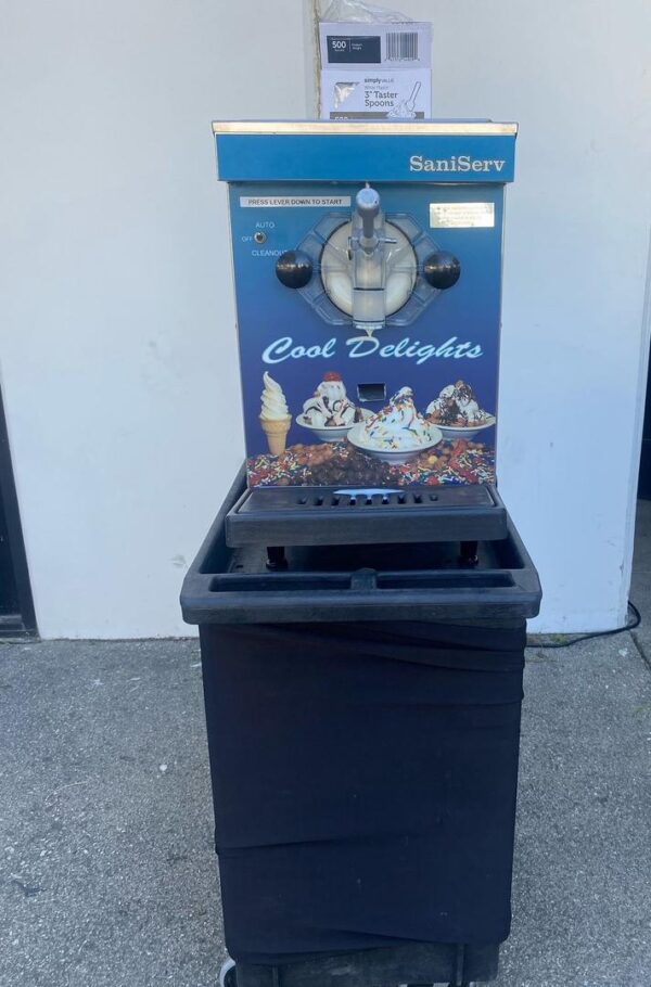 Ice Cream Machine